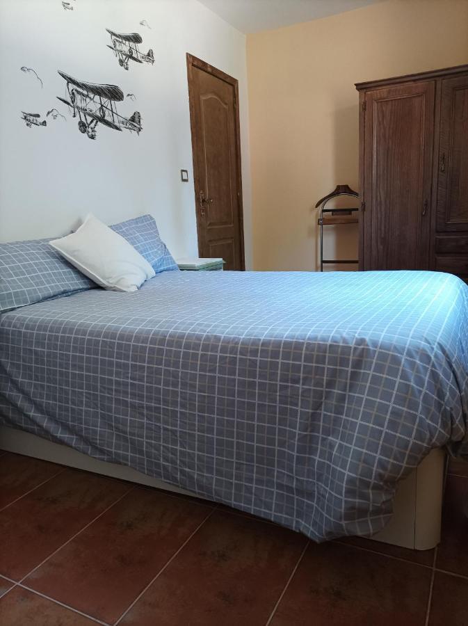 Casa Mirlo Villa Montmesa Bagian luar foto