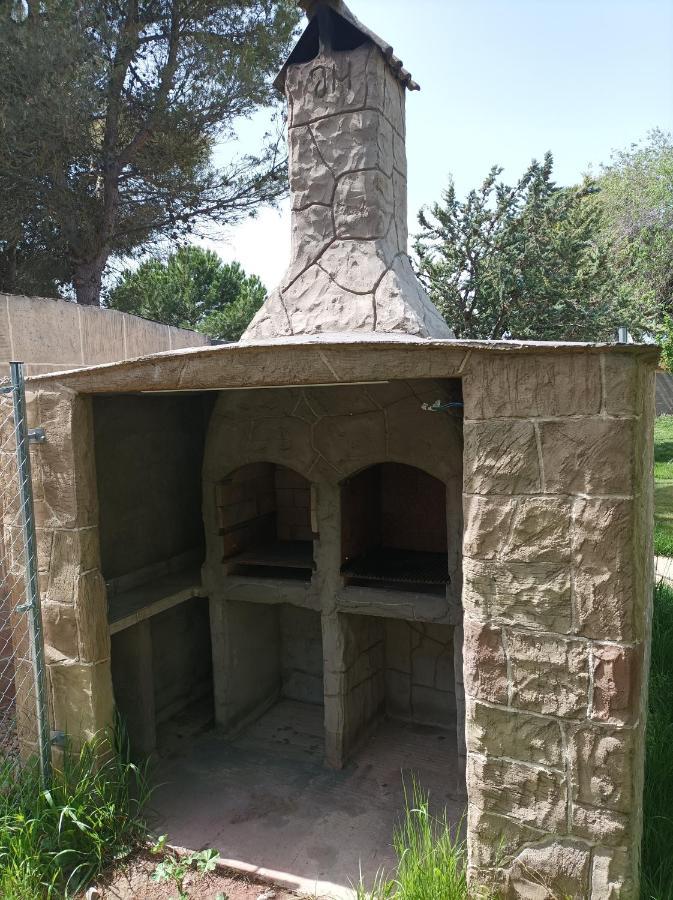 Casa Mirlo Villa Montmesa Bagian luar foto